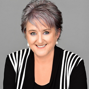 Natalie Wallace - Headshot 200px